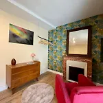 Apartmán A L'ombre De La Tour *