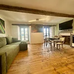 A L'ombre De La Tour Apartment Lourdes