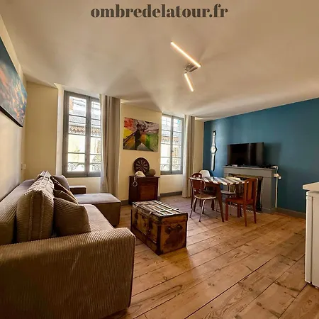 A L'ombre De La Tour * 卢德