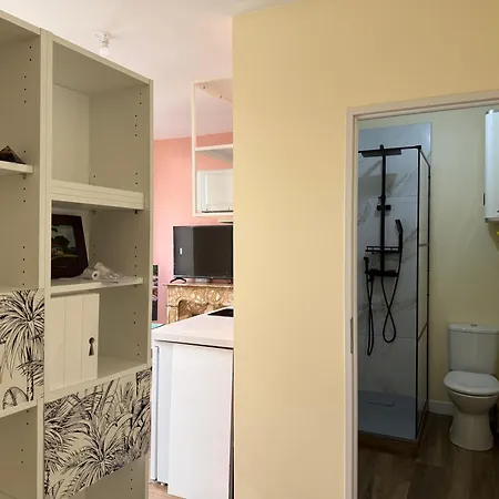 A L'ombre De La Tour 公寓 卢德