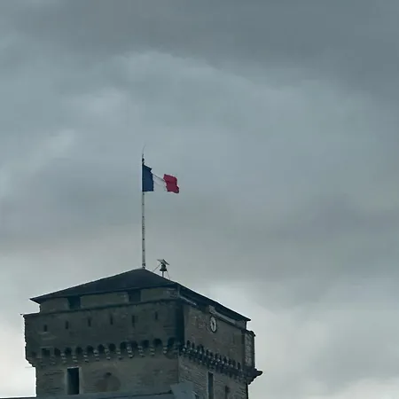 公寓 A L'ombre De La Tour 卢德