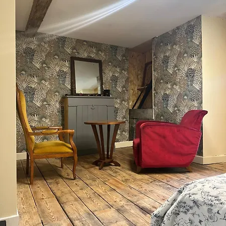 A L'ombre De La Tour Apartmán *