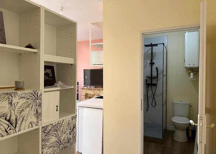 A L'ombre De La Tour Apartamento Lourdes