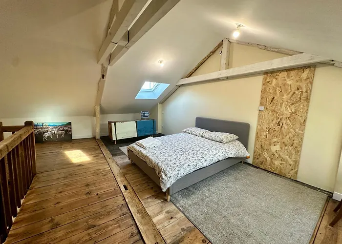 Apartmán A L'ombre De La Tour Lurdy