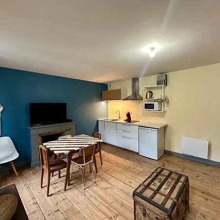 Apartment A L'ombre De La Tour